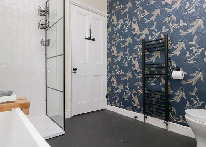 The Wonky Nest * Windermere