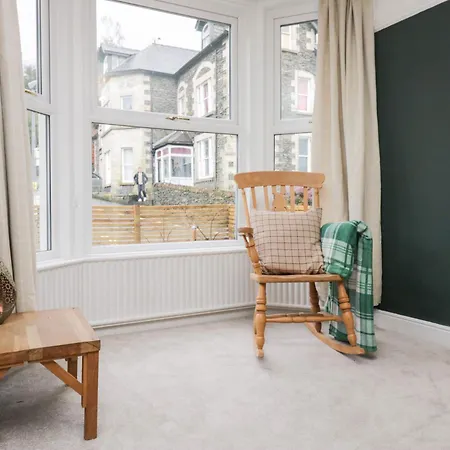 Nyaraló The Wonky Nest *